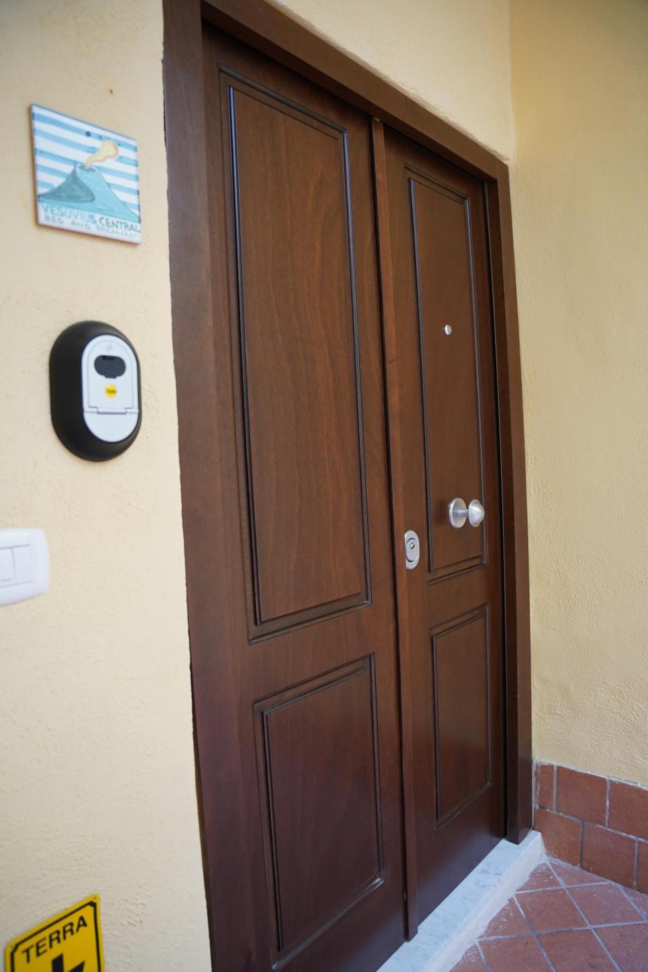 B&B Vesuvius Central Torre del Greco Dış mekan fotoğraf